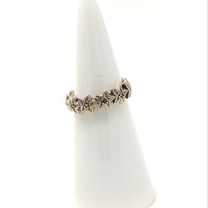 Size 6.5 sterling silver ring marcasite star design band